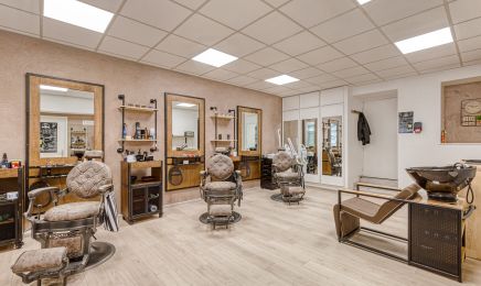 Haircut & Barber - Gray : Barbier à Gray