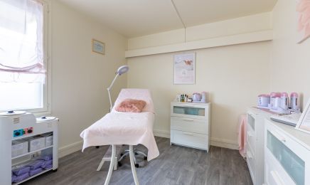 Marie-LaurEsthetique  : Coiffeur à Reims