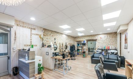 NOUVEL ´ HAIR : Coiffeur à Ambronay