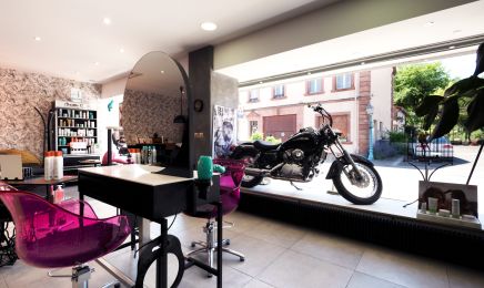 Christine R. Coiffeur - Maquilleur : Coiffeur à Baerenthal