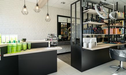 ÉVOLUTION COIFFURE : Coiffeur à Chemillé