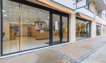 Camille Albane - Brétigny-sur-Orge : Coiffeur à Brétigny-sur-Orge