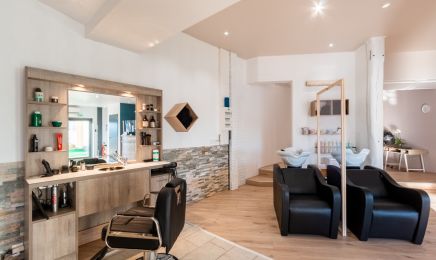 Atom : Coiffeur à Dissay
