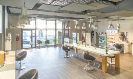 Ines K Coiffeur  : Coiffeur à Mozac