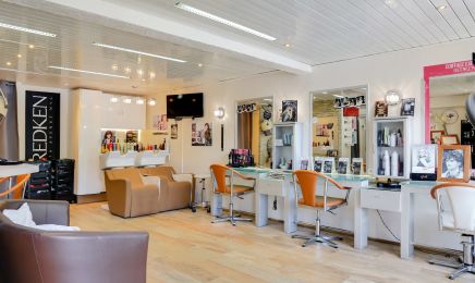Art Cut Coiffure : Coiffeur à Valbonne
