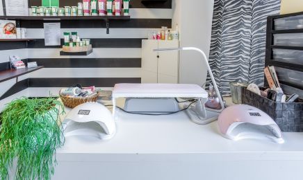 Etern’elle Beauté : Manucure à Port-Brillet