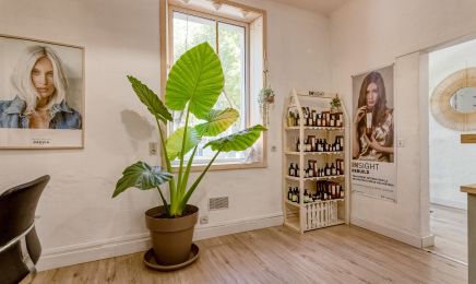 En Aparté : Manucure à Sauveterre