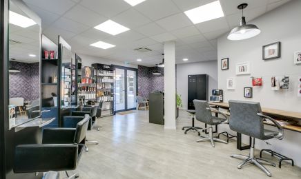 Linéa Coiffure - Saint-Pierre-du-Mont : Barbier à Saint-Pierre-du-Mont