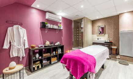 Laurina Institut  : Manucure à Hyères