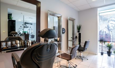N Hair J Coiff’ : Manucure à Bouguenais