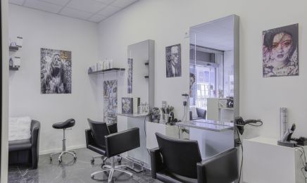 Krystal Hair : Coiffeur à Val-de-Reuil