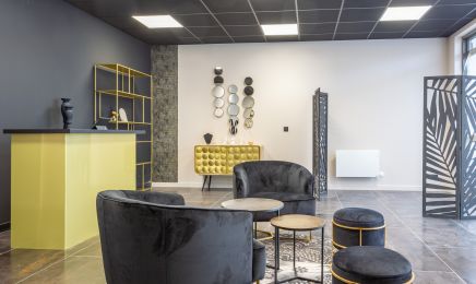 Le Salon By M : Manucure à Amancy