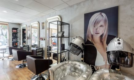 Couleurs latine : Coiffeur à Six-Fours-les-Plages