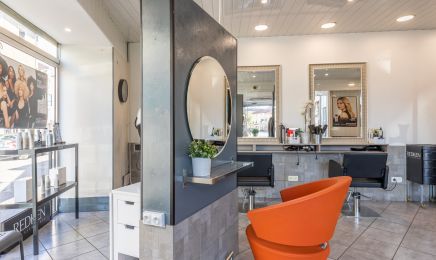 L’Instant Haute coiffure (Réservé aux femmes) : Coiffeur à Vénissieux