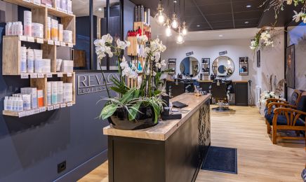 Aurore Styliste Visagiste & Barbier : Coiffeur à Lanvallay