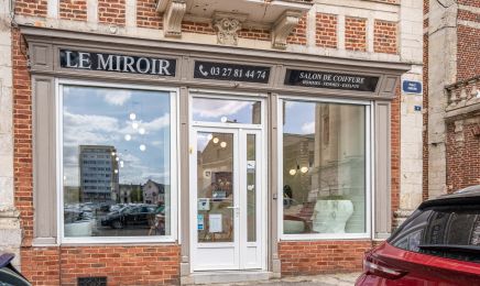 Le miroir : Coiffeur à Cambrai
