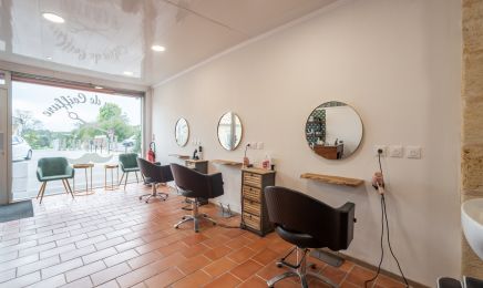 Haircut By A&L  : Coiffeur à Villegouge