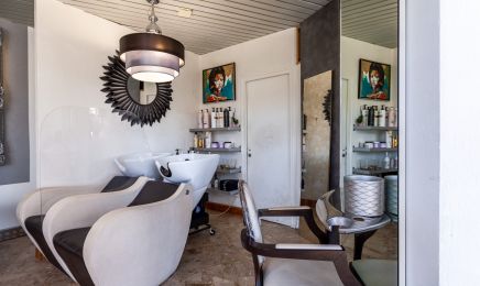 le cube : Coiffeur à Poisy