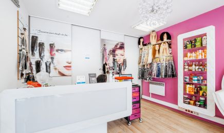 First Class Beauty Institute  : Manucure à Bon-Encontre