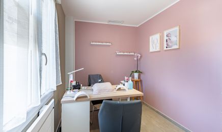 Les’thetique by Leslie : Manucure à Redessan