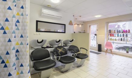 new eve  : Coiffeur à Orgeval