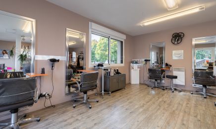 UNIV’HAIR Saint-Nolff : Coiffeur à Saint-Nolff