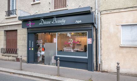 Deesse Beauty  : Manucure à Saint-Prix
