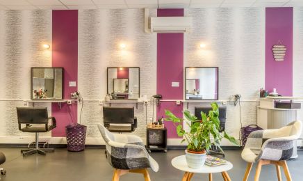 Coiffure S’Tifany / Expert en Balayages : Barbier à La Ville-aux-Dames