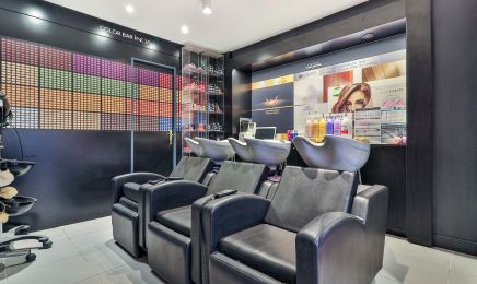 Elles Adorent : Coiffeur à Hyères