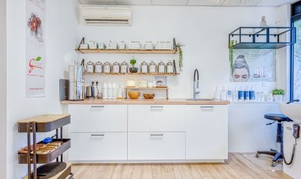 Celine Masullo - Spécialiste coloration végétale & minérale : Coiffeur à Caveirac