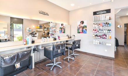 Il ou Elle : Coiffeur à Préseau