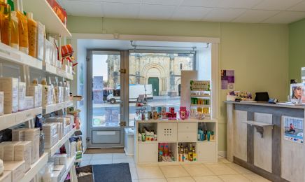 Institut R'eve De Beauté  : Institut de beauté à Le Donjon