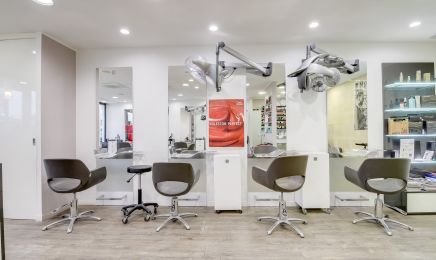 Salon Bernard Ferreira clin d'oeil  : Coiffeur à Mérignac