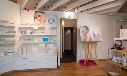 Actu Elle Beauté  : Manucure à La Brède