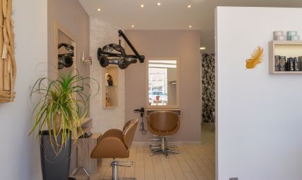 S & R Coiffure - Tavaux : Coiffeur à Tavaux