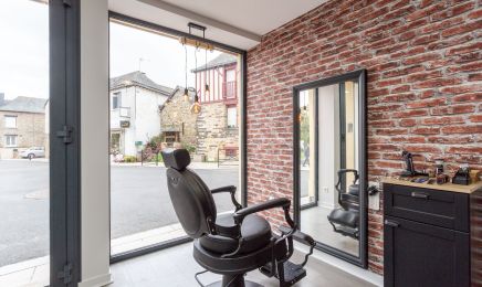 au courant d’hair : Coiffeur à Étrelles