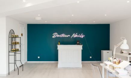 Docteur Nails : Manucure à Plaisir