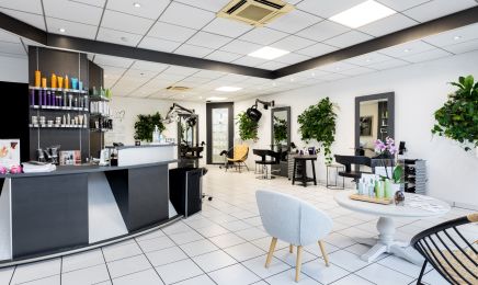 Valérie Defloraine : Barbier à Mondelange