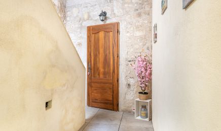 Le temps d'un instant : Manucure à Saint-Just