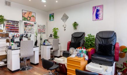 Julie Ongles : Institut de beauté à Paris