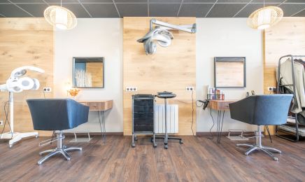 Emmanuelle Coiffure  : Institut de beauté à Fayl-Billot