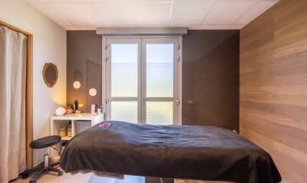 L’Insolite : Manucure à Vallières-sur-Fier