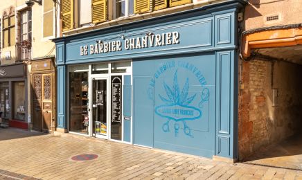 Le Barbier Chanvrier : Manucure à Tournus