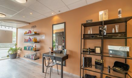 En Aparté By Lyne : Manucure à Laval