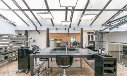  La Verrière Sur Cour : Institut de beauté à Grenoble