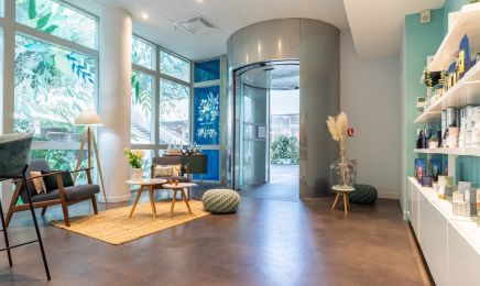 Playtime Beauté : Manucure à Courbevoie