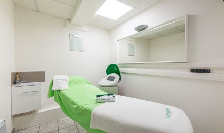 Institut Maria Towa : Manucure à Vienne