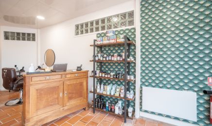 Haircut By A&L  : Coiffeur à Villegouge