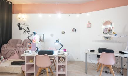 The Nail & Beauty Room  : Institut de beauté à Villeneuve-le-Roi