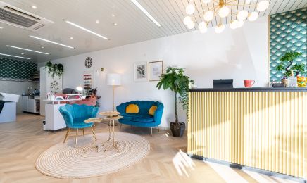 UNIQ BY SISTR ROOM : Coiffeur à Saint-Orens-de-Gameville